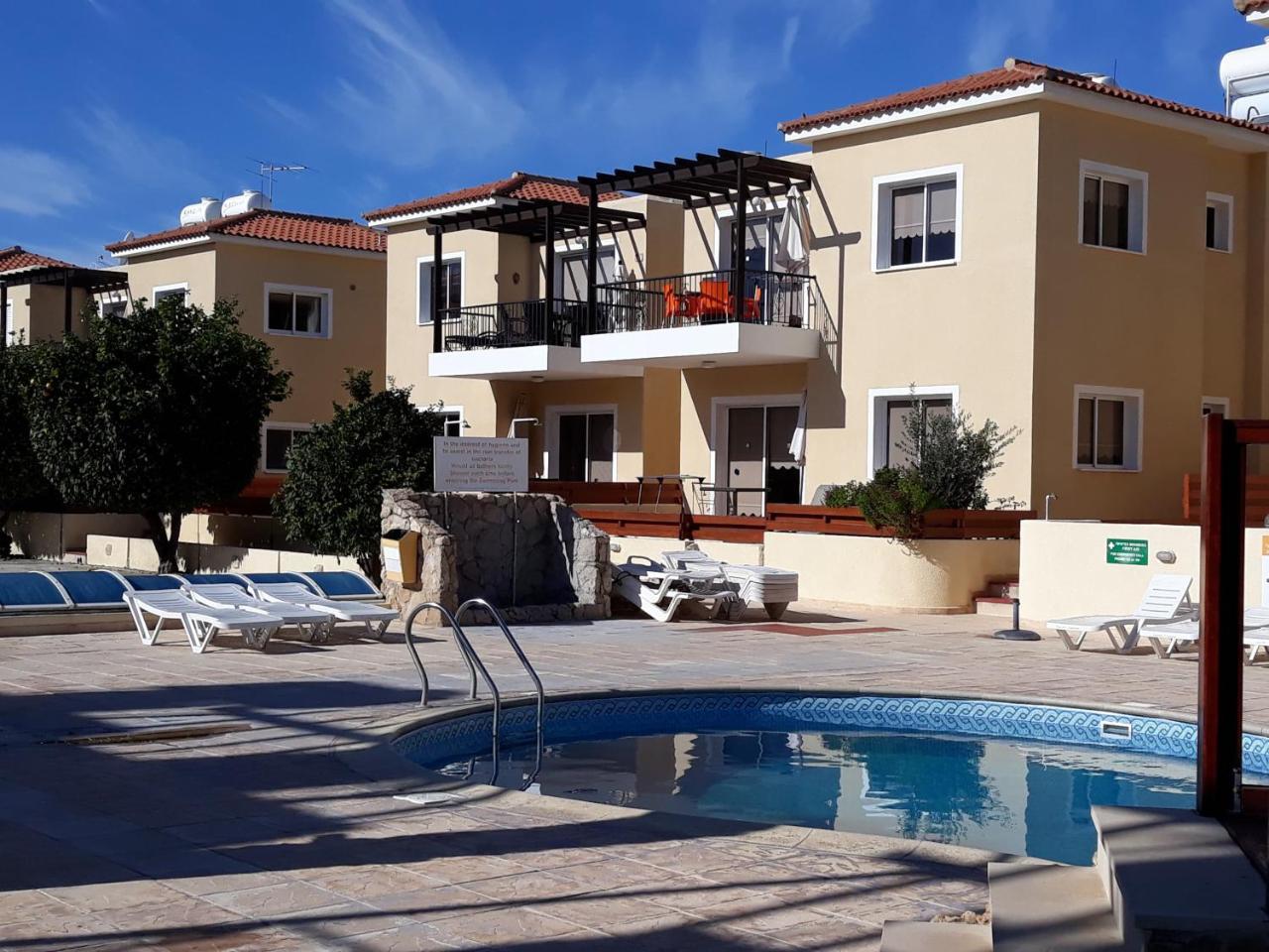Sirena Sunrise Prestige Apartments Пафос Экстерьер фото